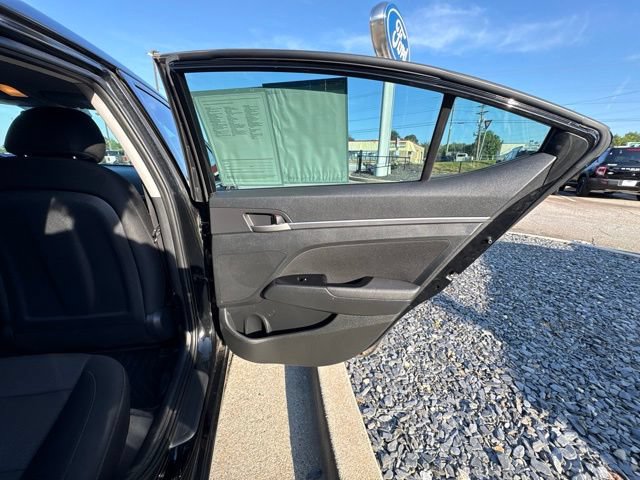 Used 2018 Hyundai Elantra SEL FWD image 21