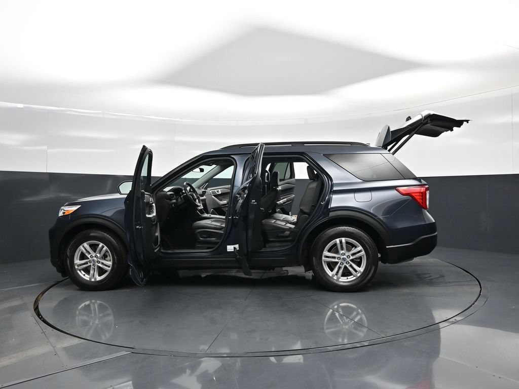Certified 2023 Ford Explorer XLT RWD image 33