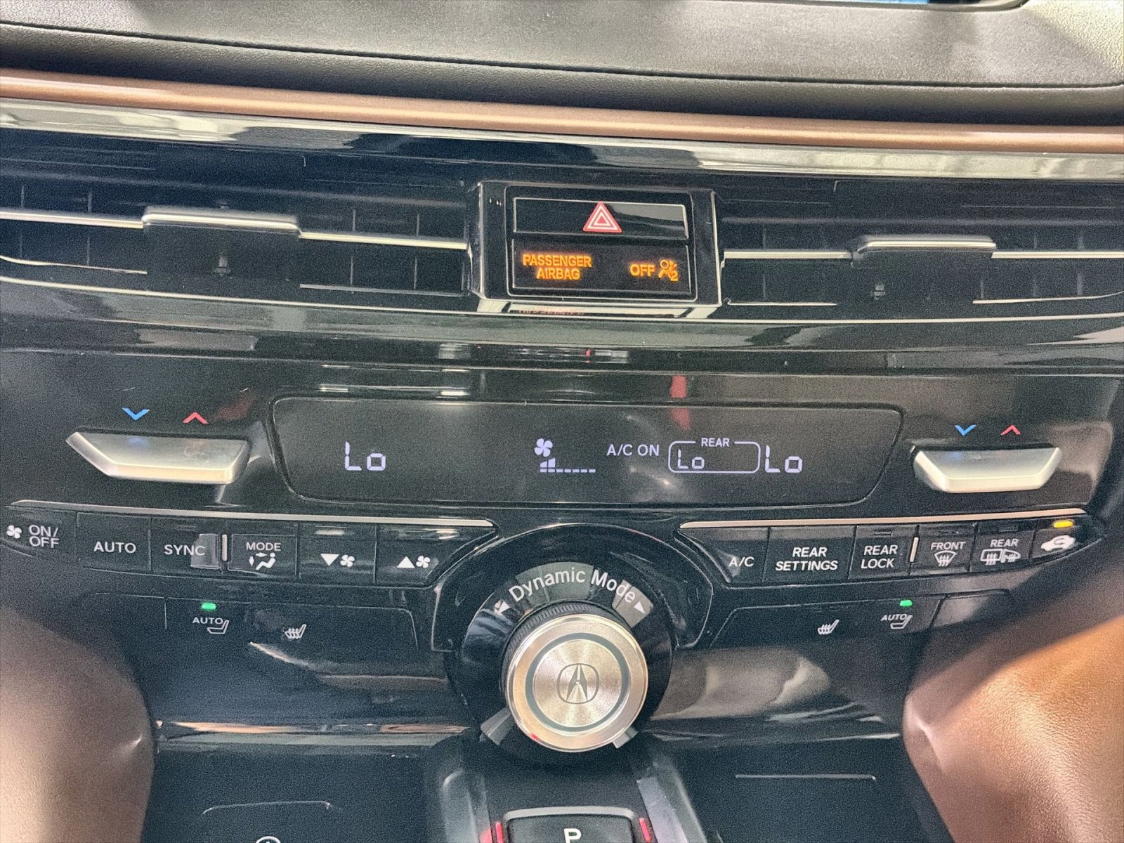 Used 2023 Acura MDX SH-AWD w/ Technology Package image 29