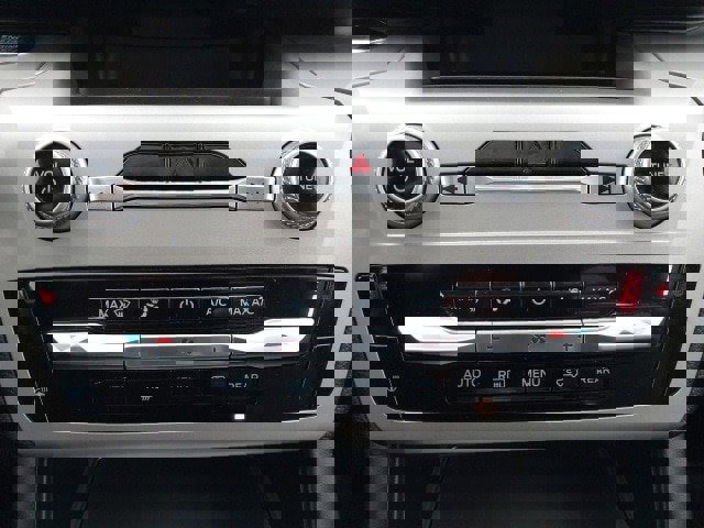 Certified 2022 Ford Explorer XLT w/ Equipment Group 202A image 24