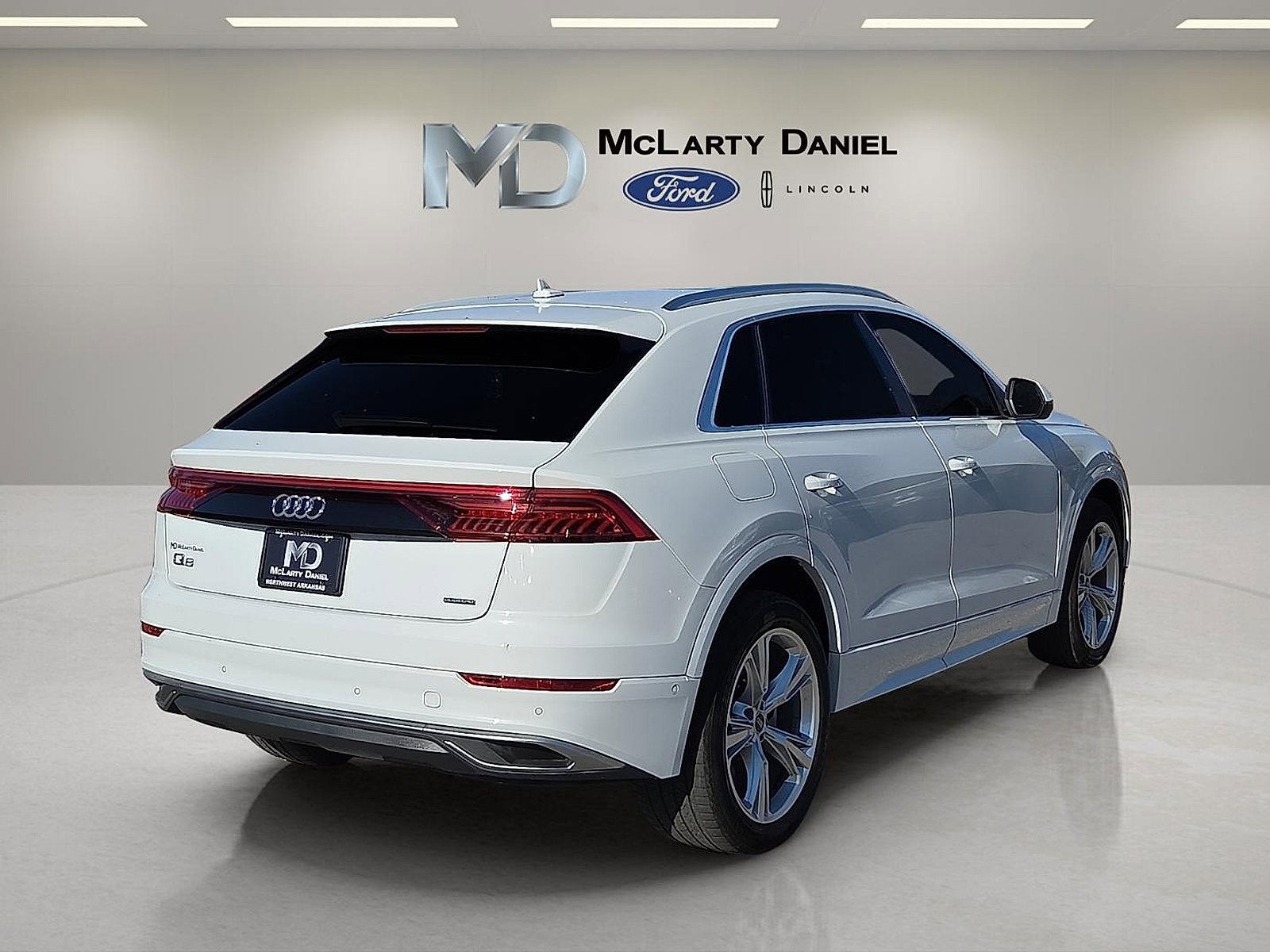 Used 2022 Audi Q8 Premium Plus image 5