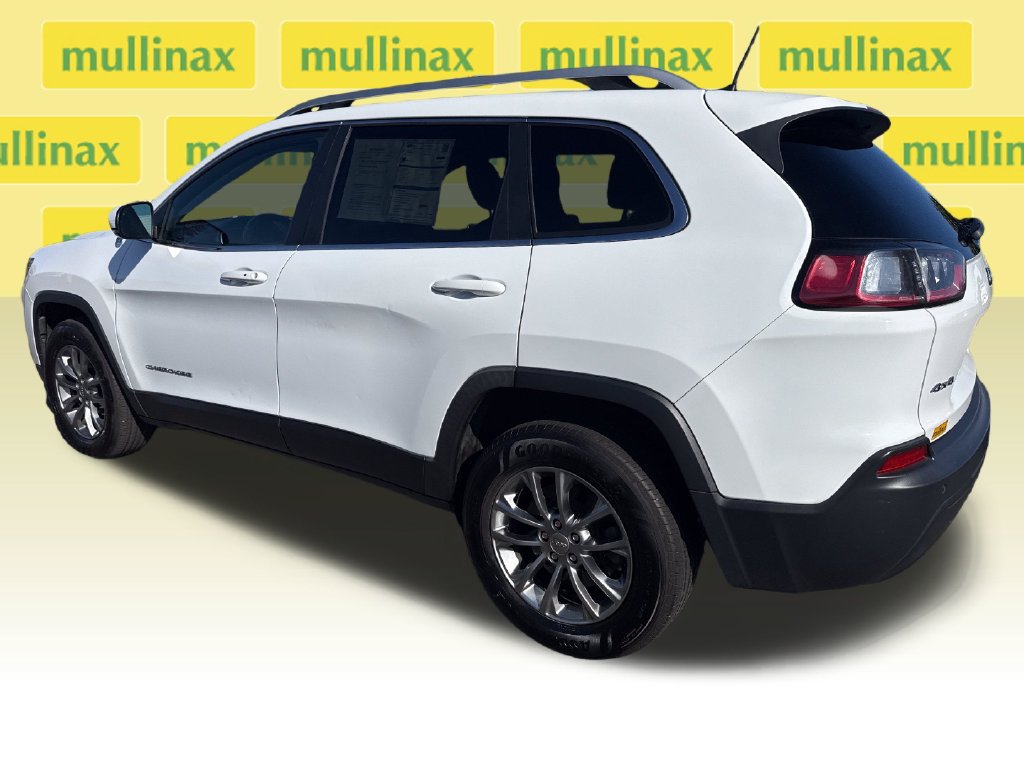 Used 2020 Jeep Cherokee Latitude Plus w/ Cold Weather Group AWD/4WD image 8