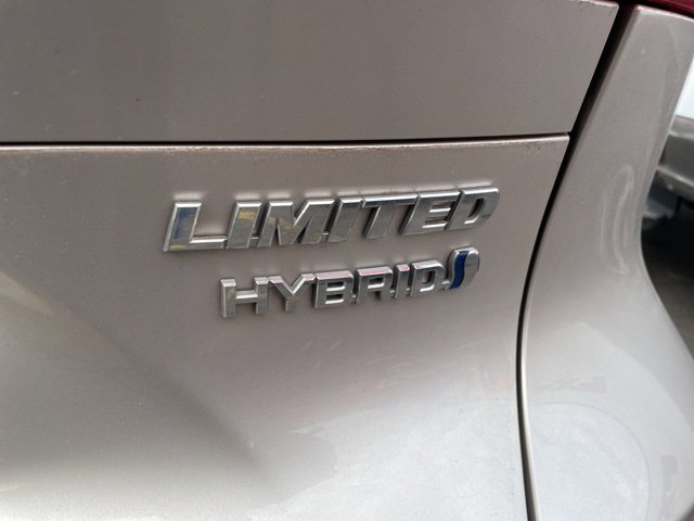 Used 2021 Toyota Venza Limited image 9