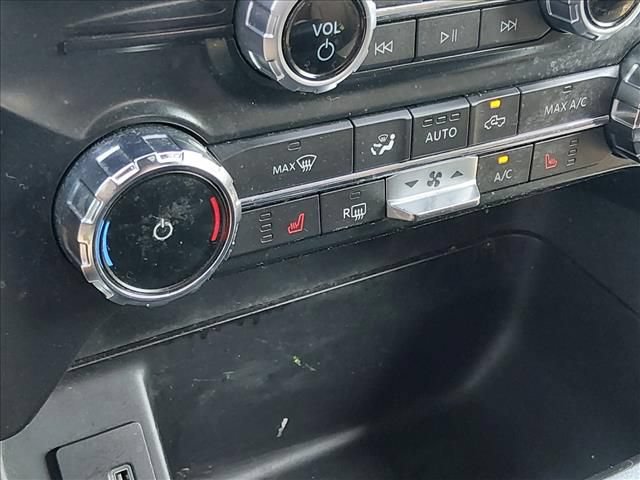Certified 2022 Ford F150 XLT w/ Equipment Group 302A High RWD image 23