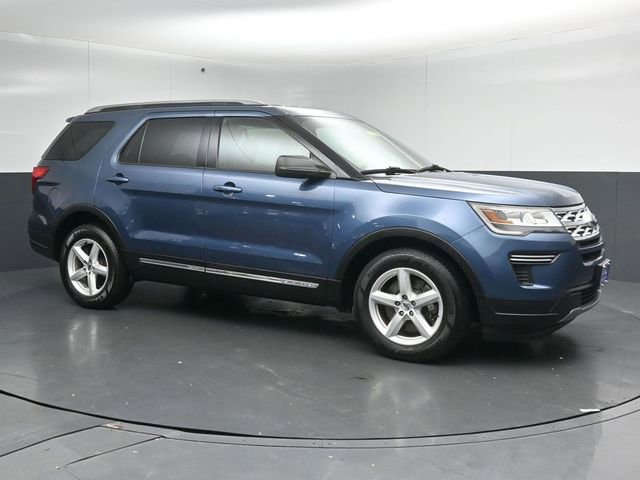 Certified 2018 Ford Explorer XLT FWD image 6