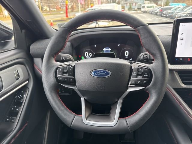 Certified 2025 Ford Explorer ST-Line image 23