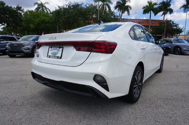 Used 2024 Kia Forte LXS FWD image 7