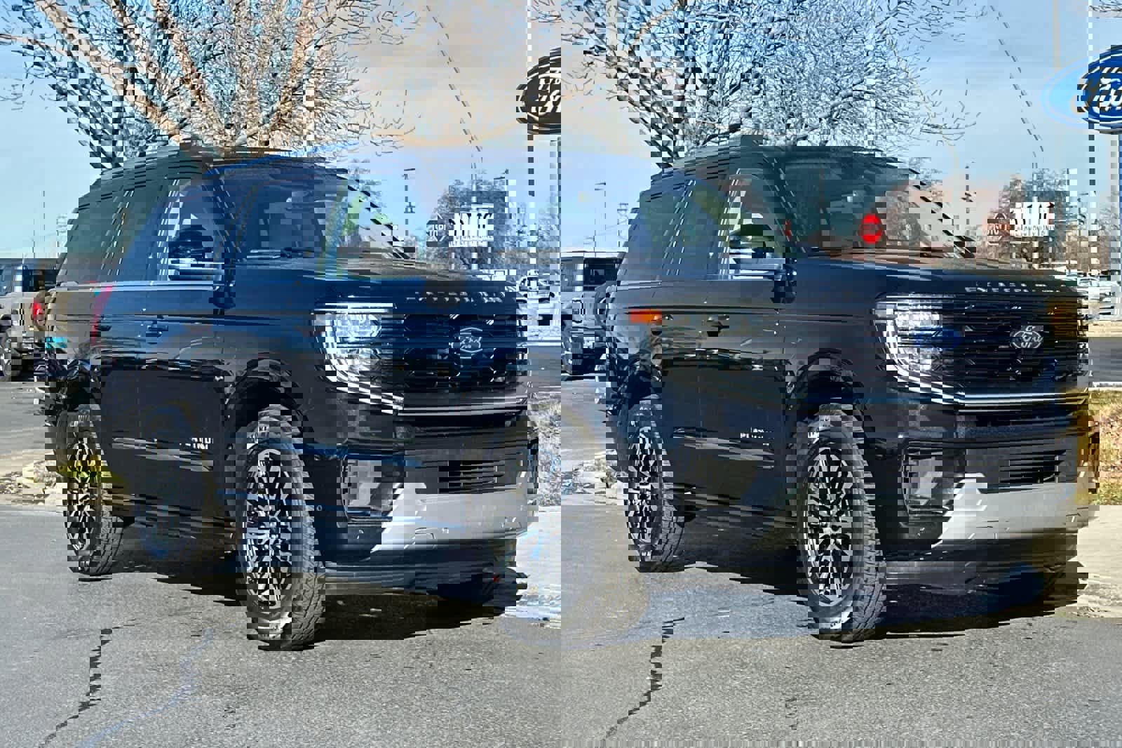 Certified 2025 Ford Expedition Platinum image 7