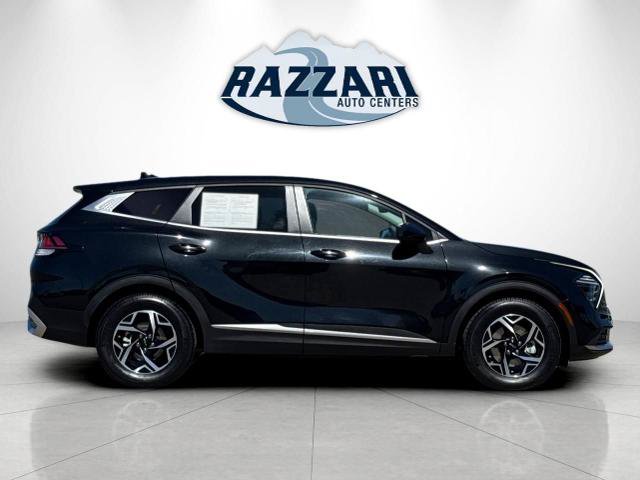 Used 2024 Kia Sportage LX FWD image 2