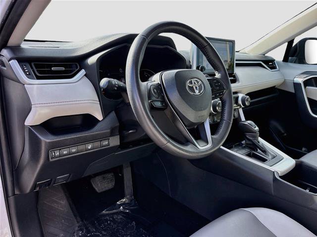 Used 2025 Toyota RAV4 XLE Premium w/ Weather Package FWD image 10