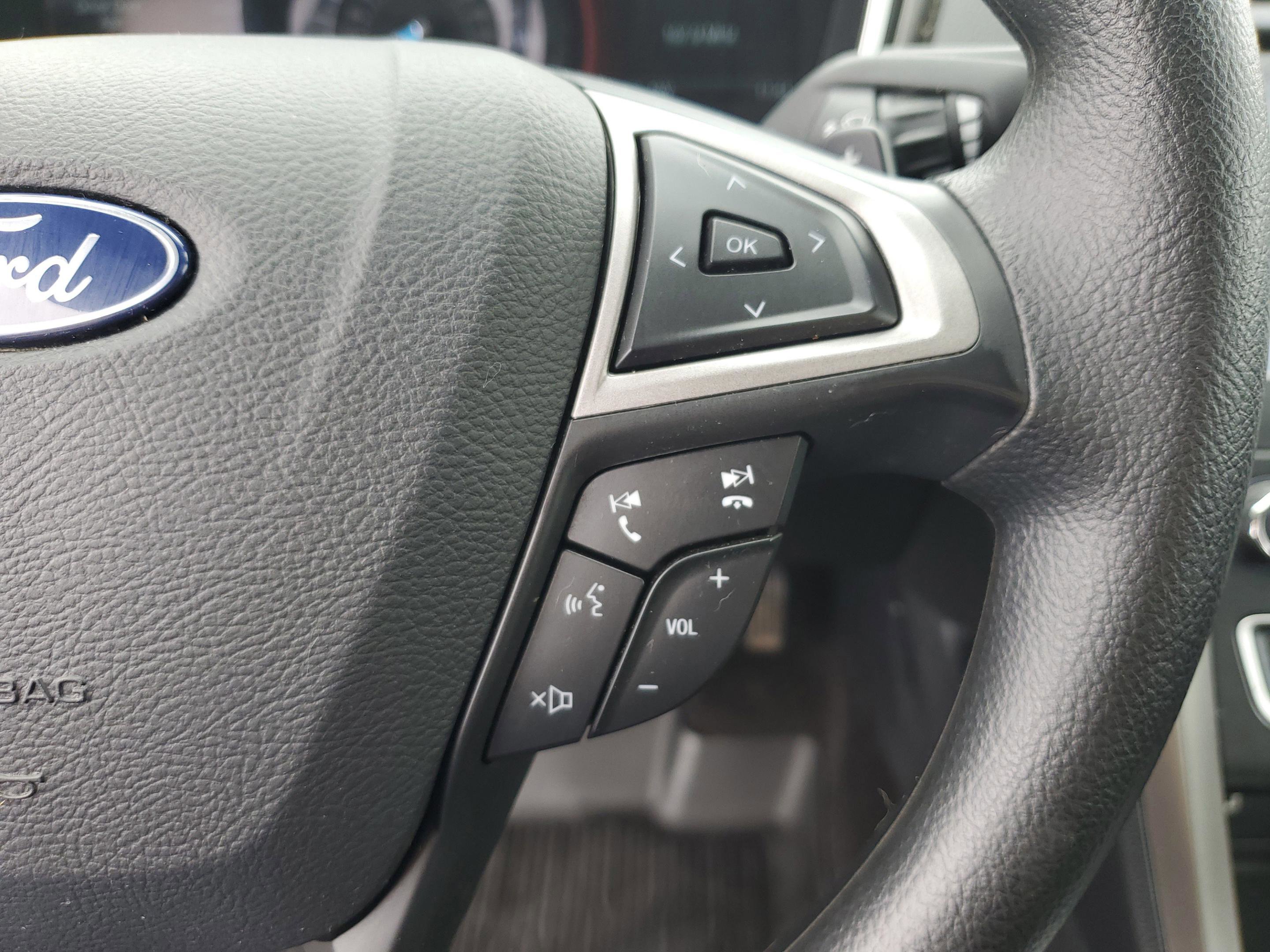 Certified 2019 Ford Fusion SE FWD image 18