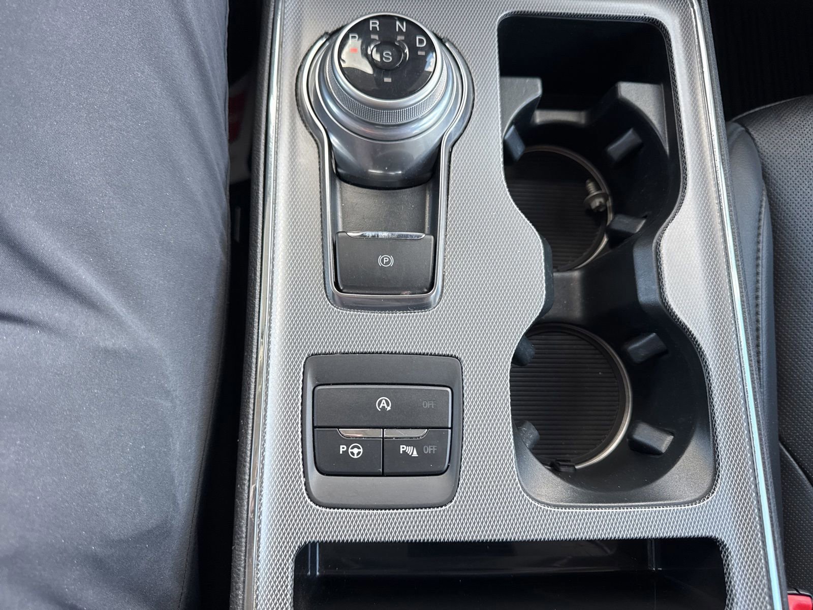 Certified 2021 Ford Edge Titanium w/ Equipment Group 301A AWD/4WD image 29