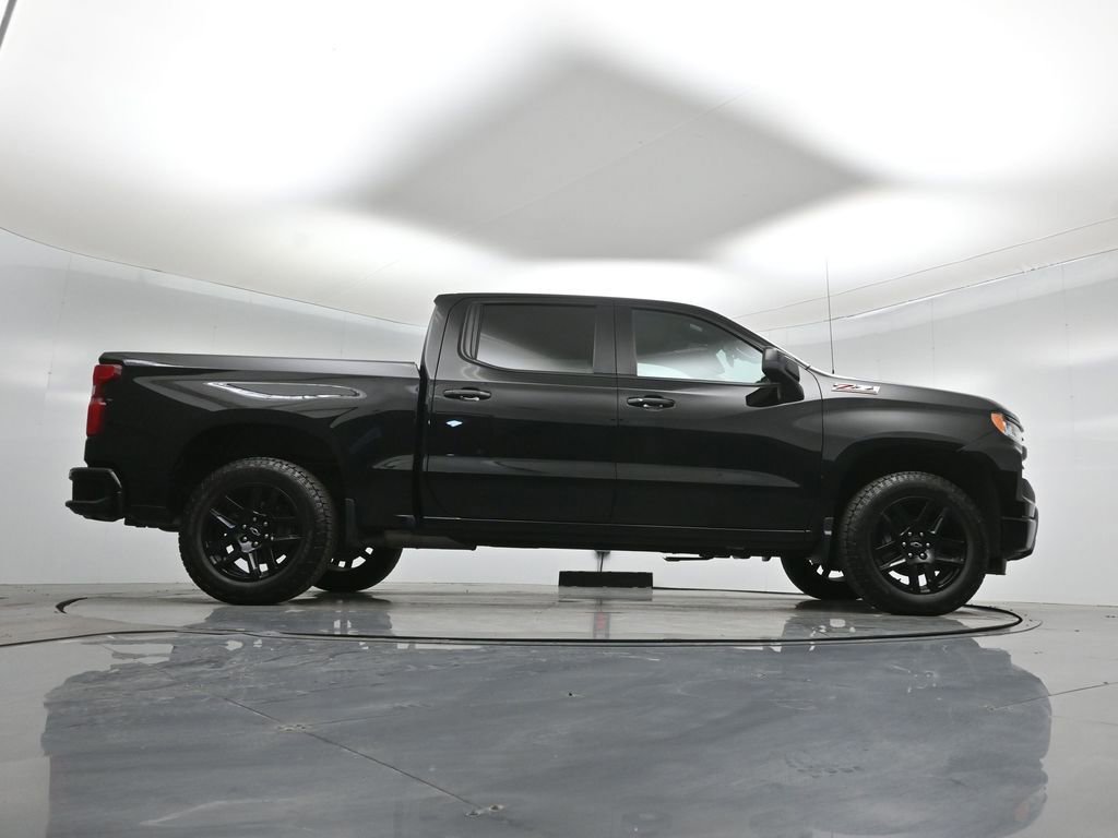 Used 2024 Chevrolet Silverado 1500 RST w/ Z71 Off-Road Package image 10