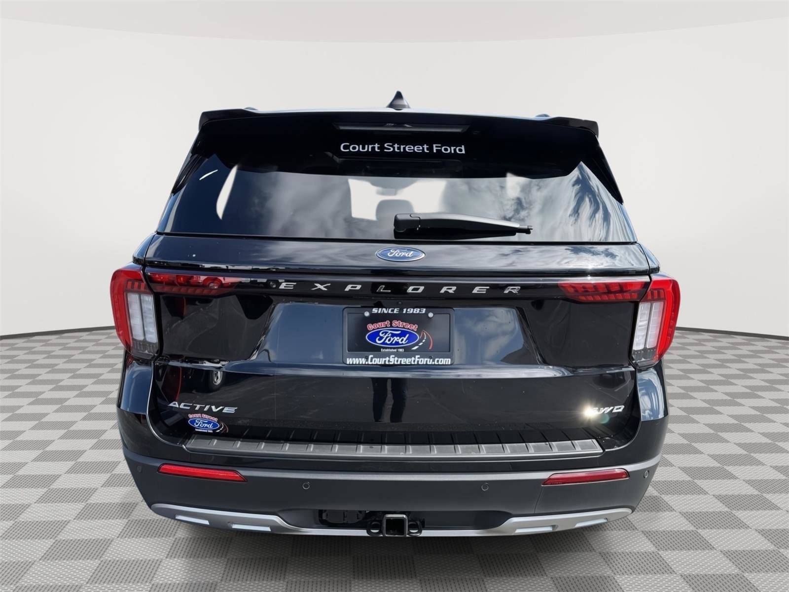 Certified 2025 Ford Explorer Active w/ Active Comfort Package image 4