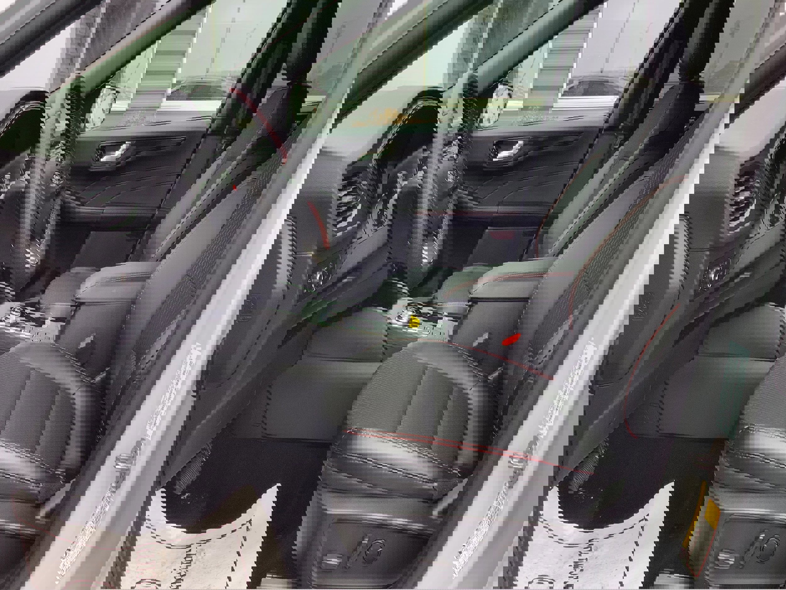 Certified 2025 Ford Escape ST-Line Elite image 7