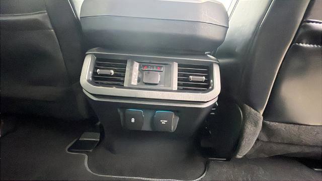 Certified 2025 Ford F150 Platinum image 22