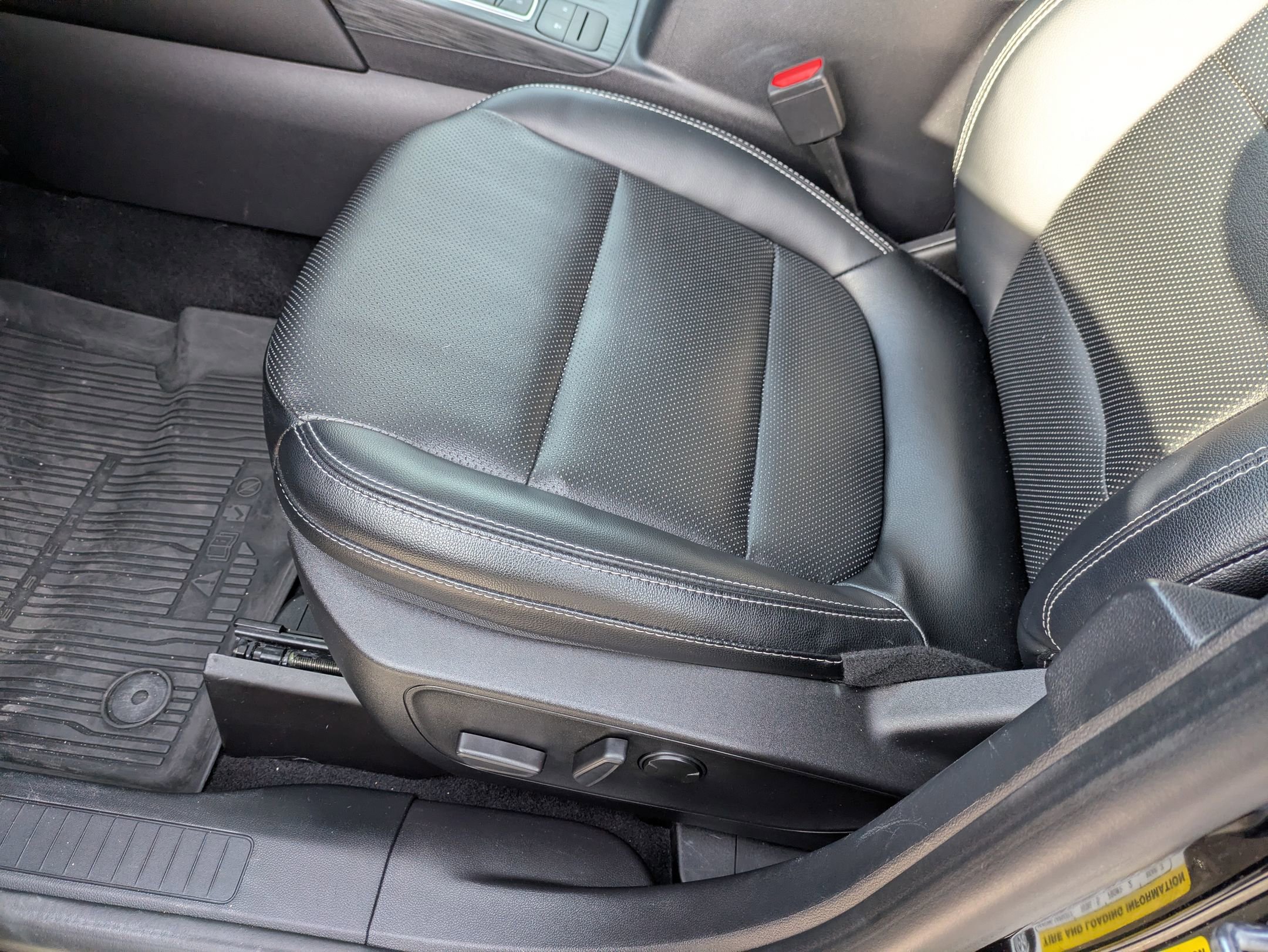 Certified 2022 Ford Escape SEL w/ Technology Package image 13