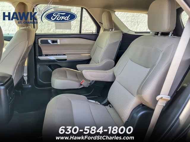 Certified 2023 Ford Explorer XLT image 9