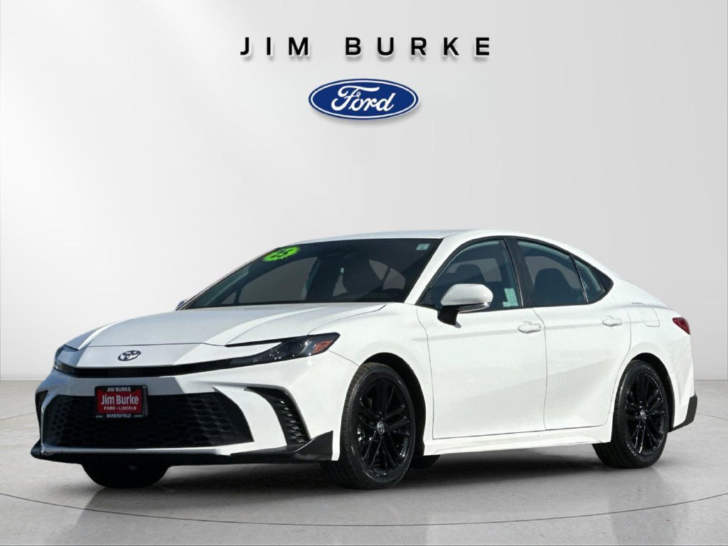 Used 2025 Toyota Camry SE