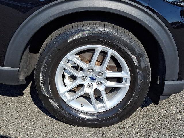 Certified 2025 Ford Explorer Active AWD/4WD image 8