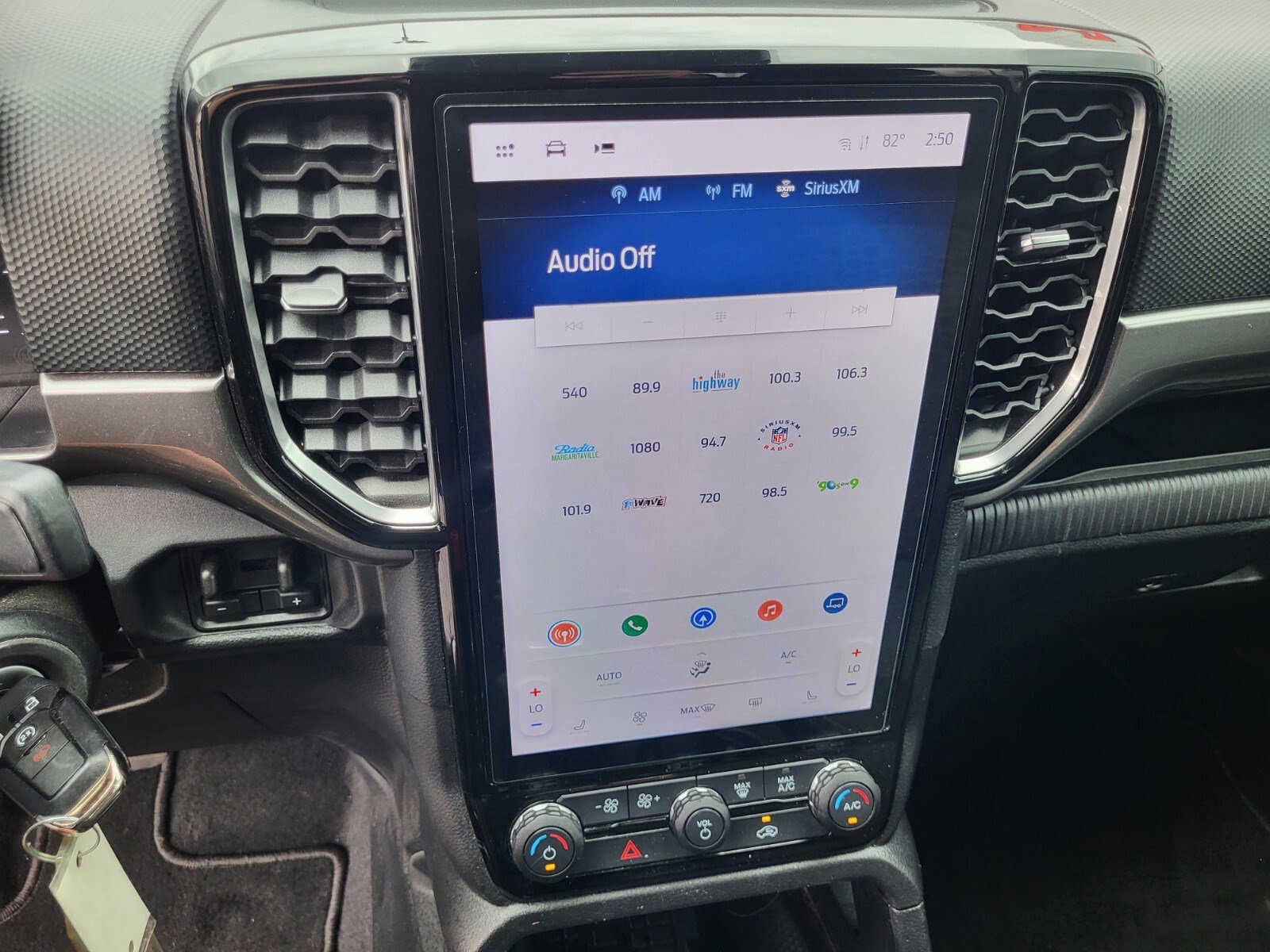 Certified 2024 Ford Ranger XLT w/ Equipment Group 301A High image 21