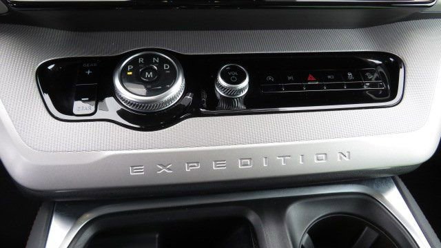 Certified 2025 Ford Expedition Max Active image 15