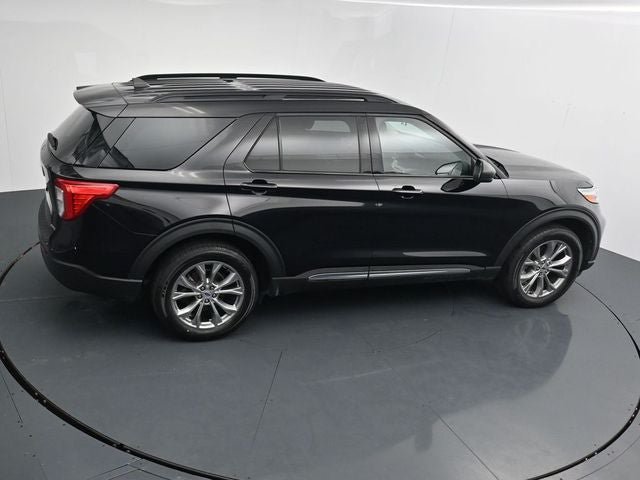 Certified 2023 Ford Explorer XLT w/ Equipment Group 202A AWD/4WD image 26