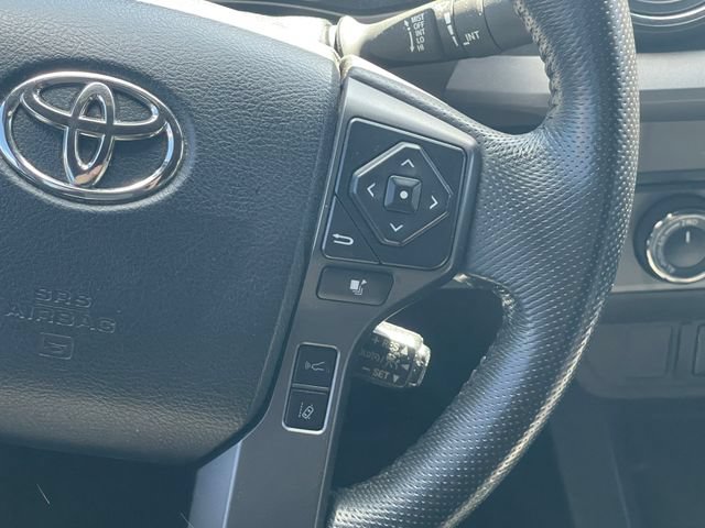 Used 2020 Toyota Tacoma TRD Off-Road AWD/4WD image 19