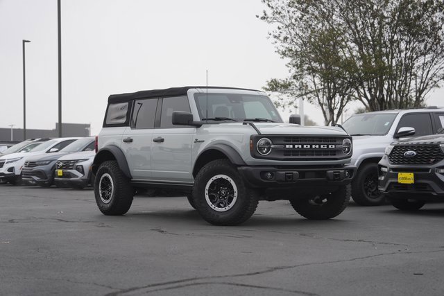 Certified 2022 Ford Bronco Black Diamond w/ Sasquatch Package image 2