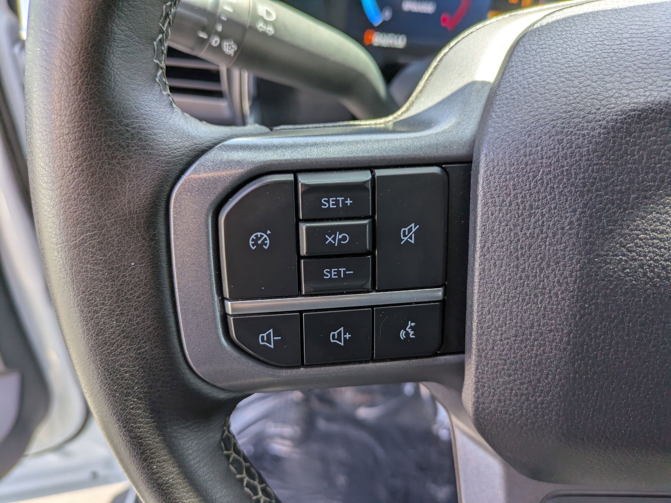 Certified 2025 Ford F250 Lariat AWD/4WD image 19