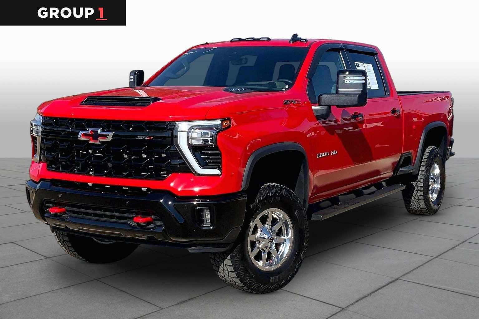 Used 2025 Chevrolet Silverado 2500 ZR2 w/ Technology Package AWD/4WD image 1