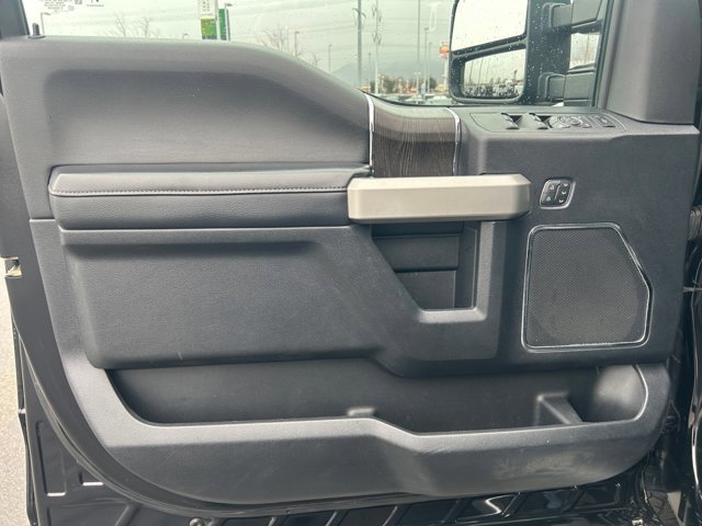 Certified 2020 Ford F350 Lariat w/ Lariat Ultimate Package image 16