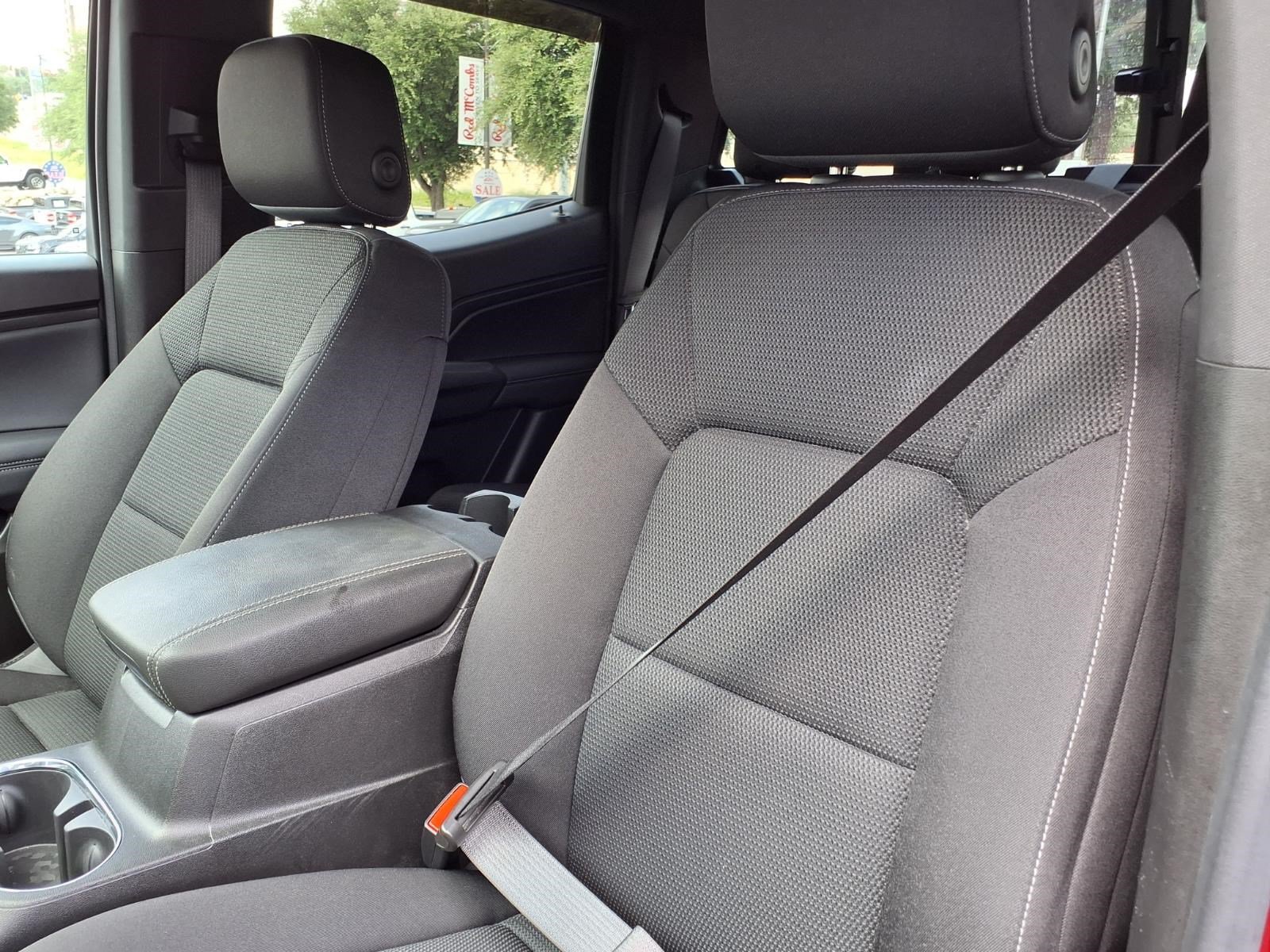 Used 2024 GMC Canyon Elevation w/ Convenience Package RWD image 16