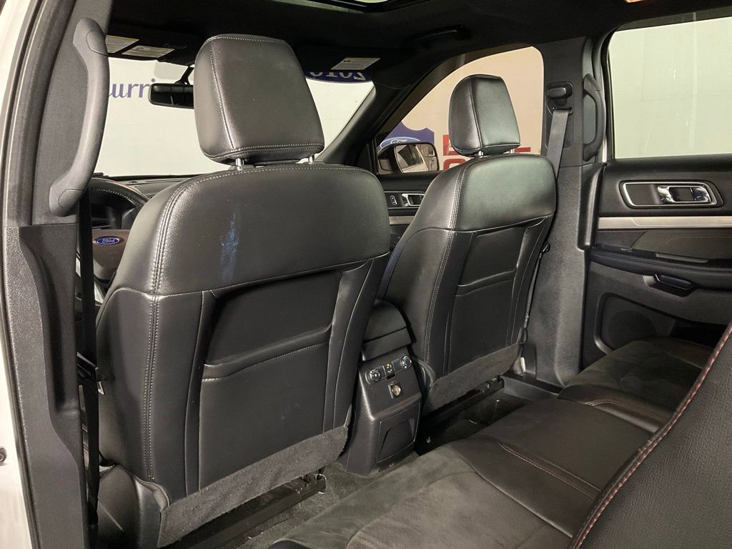 Certified 2018 Ford Explorer XLT w/ Equipment Group 202A image 15