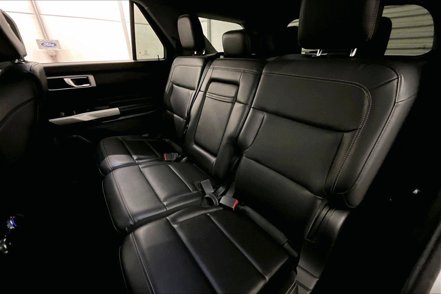 Certified 2021 Ford Explorer XLT w/ Equipment Group 202A image 25