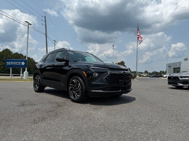 Used 2024 Chevrolet TrailBlazer RS w/ Convenience Package FWD image 9
