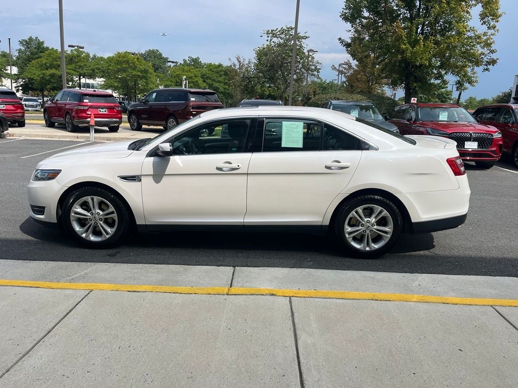 Certified 2017 Ford Taurus SEL w/ Equipment Group 201A FWD image 6