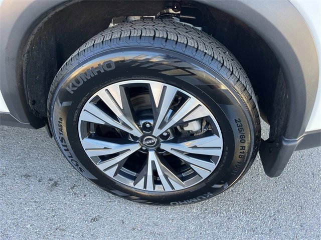 Used 2022 Nissan Rogue SV image 11