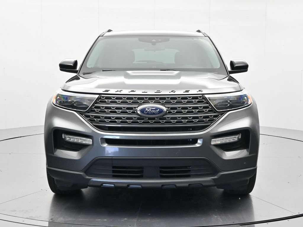 Certified 2023 Ford Explorer XLT w/ Equipment Group 202A RWD image 2