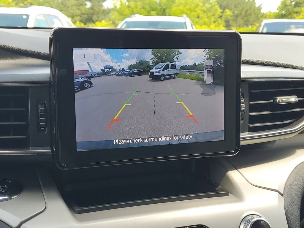 Certified 2023 Ford Explorer XLT w/ Equipment Group 202A AWD/4WD image 28