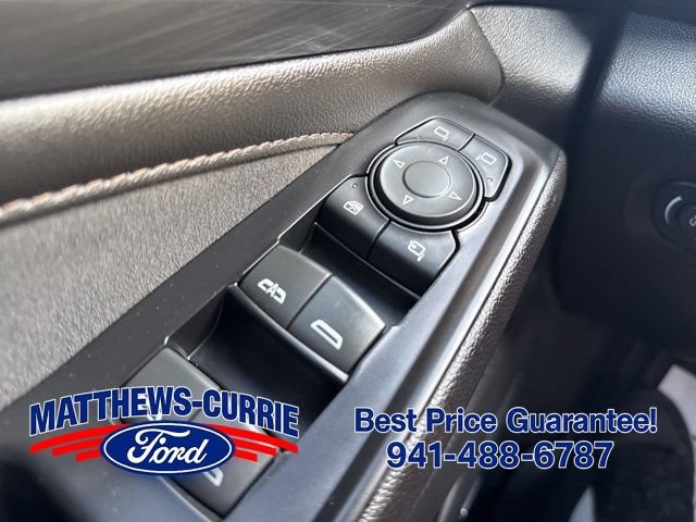 Used 2023 Chevrolet Traverse High Country AWD/4WD image 27