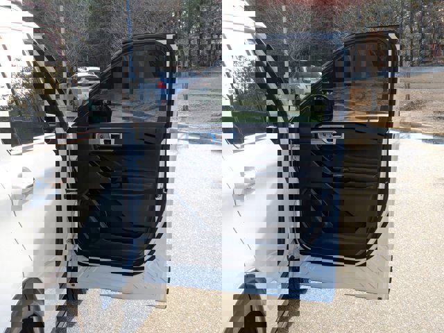 Certified 2022 Ford Explorer ST-Line w/ Class IV Trailer Tow Package image 36