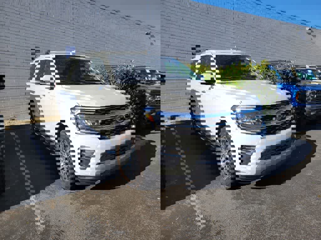 Certified 2023 Ford Expedition Max Limited image 3