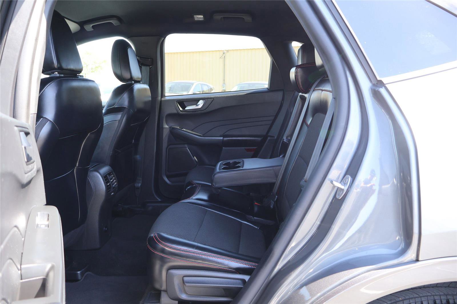 Certified 2024 Ford Escape ST-Line w/ Equipment Group 301A image 30