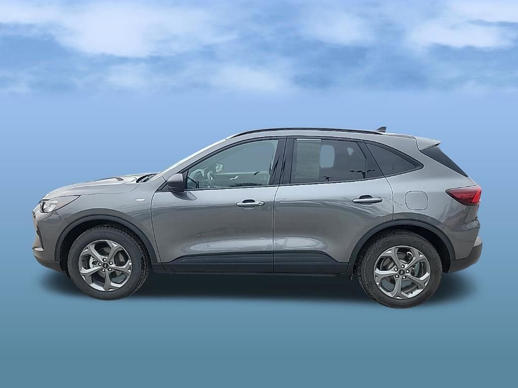 Certified 2025 Ford Escape ST-Line AWD/4WD image 4