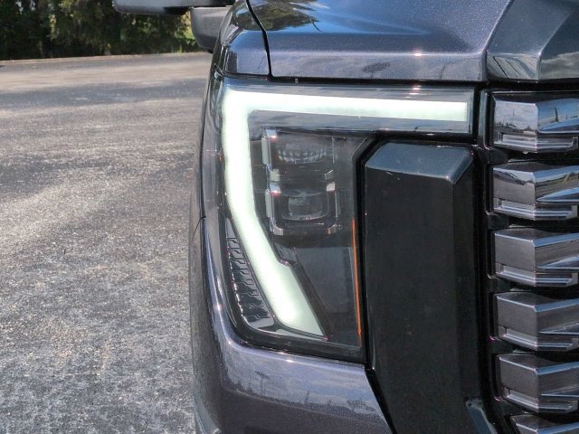 Used 2025 GMC Sierra 2500 Denali Ultimate AWD/4WD image 10