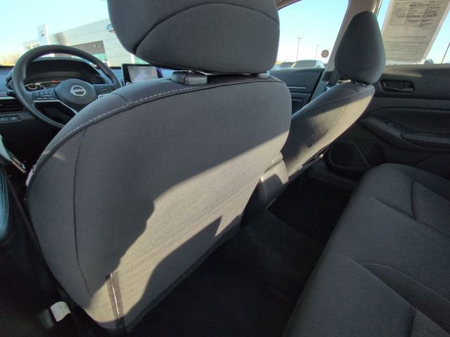 Used 2024 Nissan Altima 2.5 SV image 14