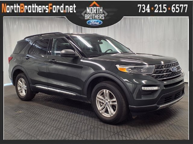 Certified 2023 Ford Explorer XLT w/ Equipment Group 202A