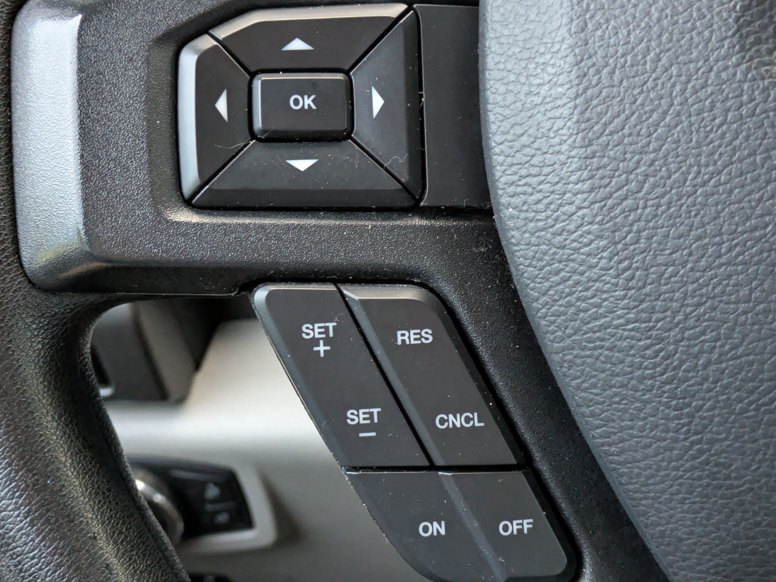 Certified 2019 Ford F350 XLT w/ XLT Premium Package AWD/4WD image 23