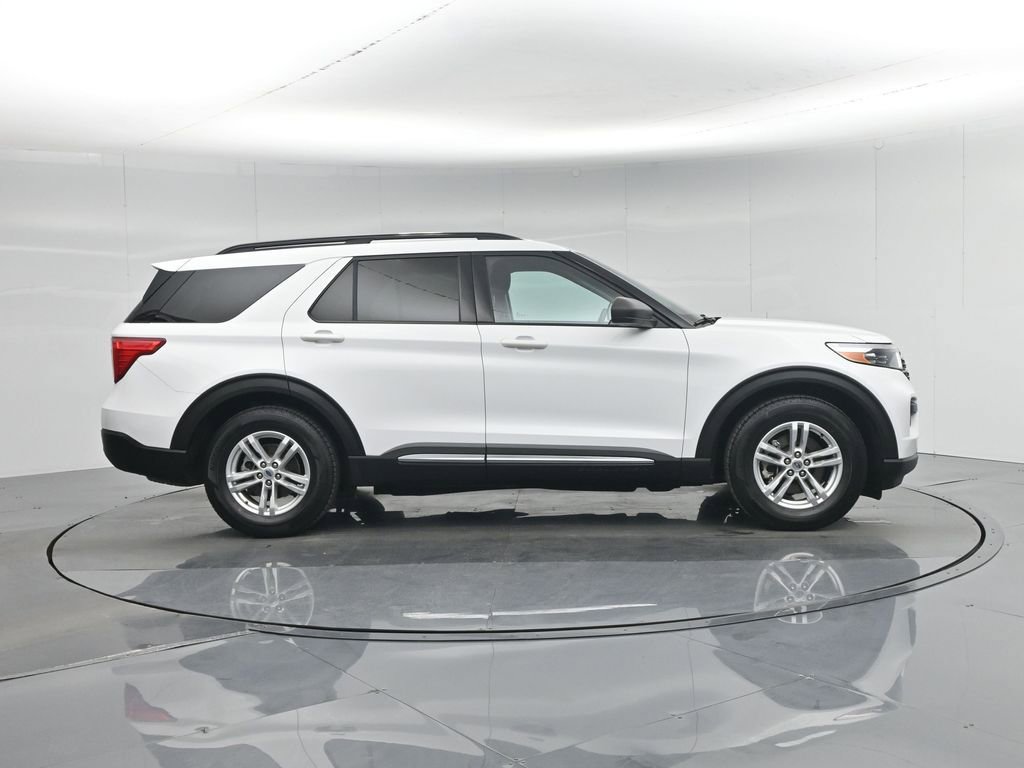 Certified 2021 Ford Explorer XLT image 32